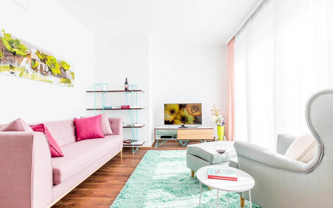 Simtown Suite Apartments Вена Экстерьер фото