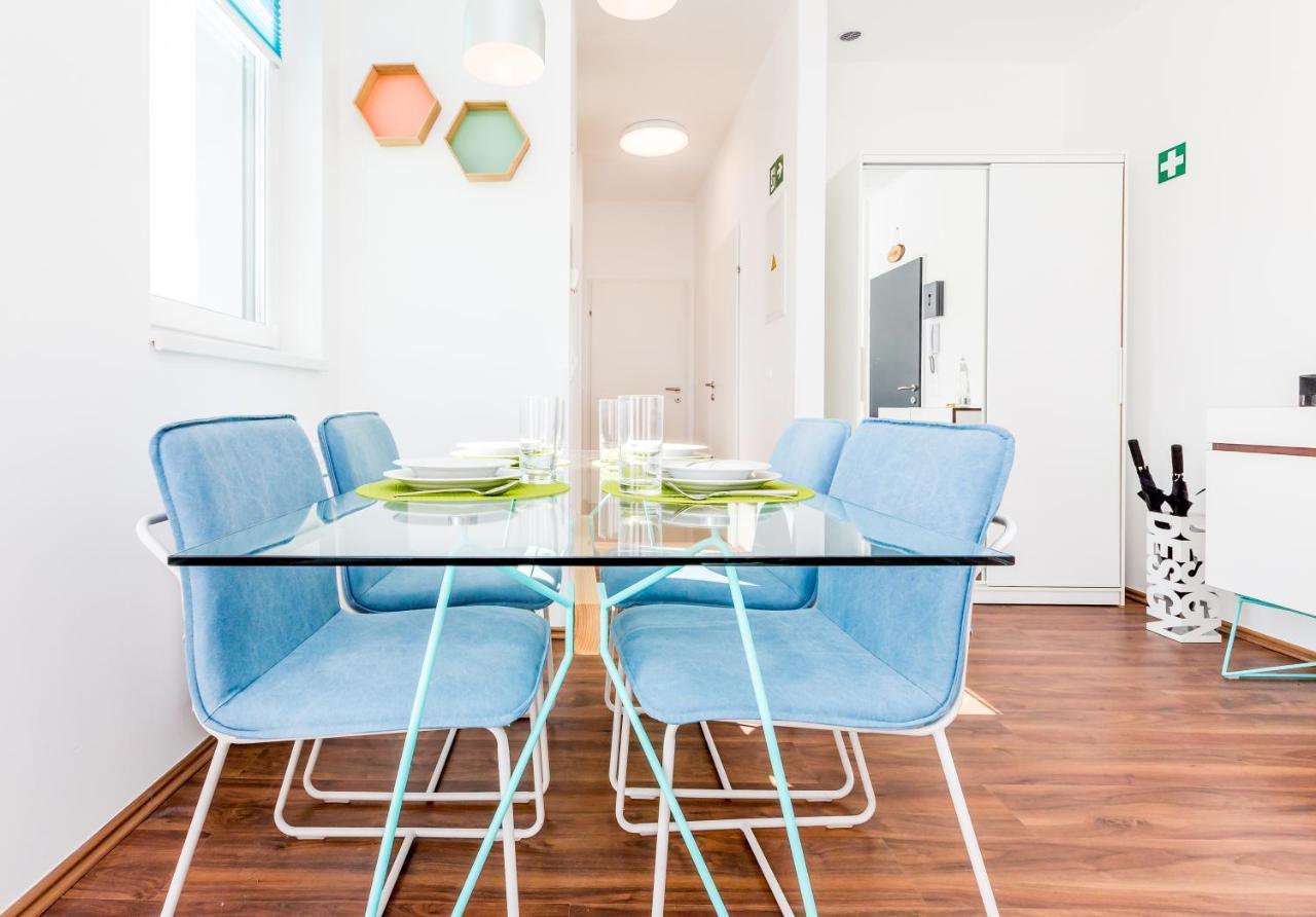 Simtown Suite Apartments Вена Экстерьер фото