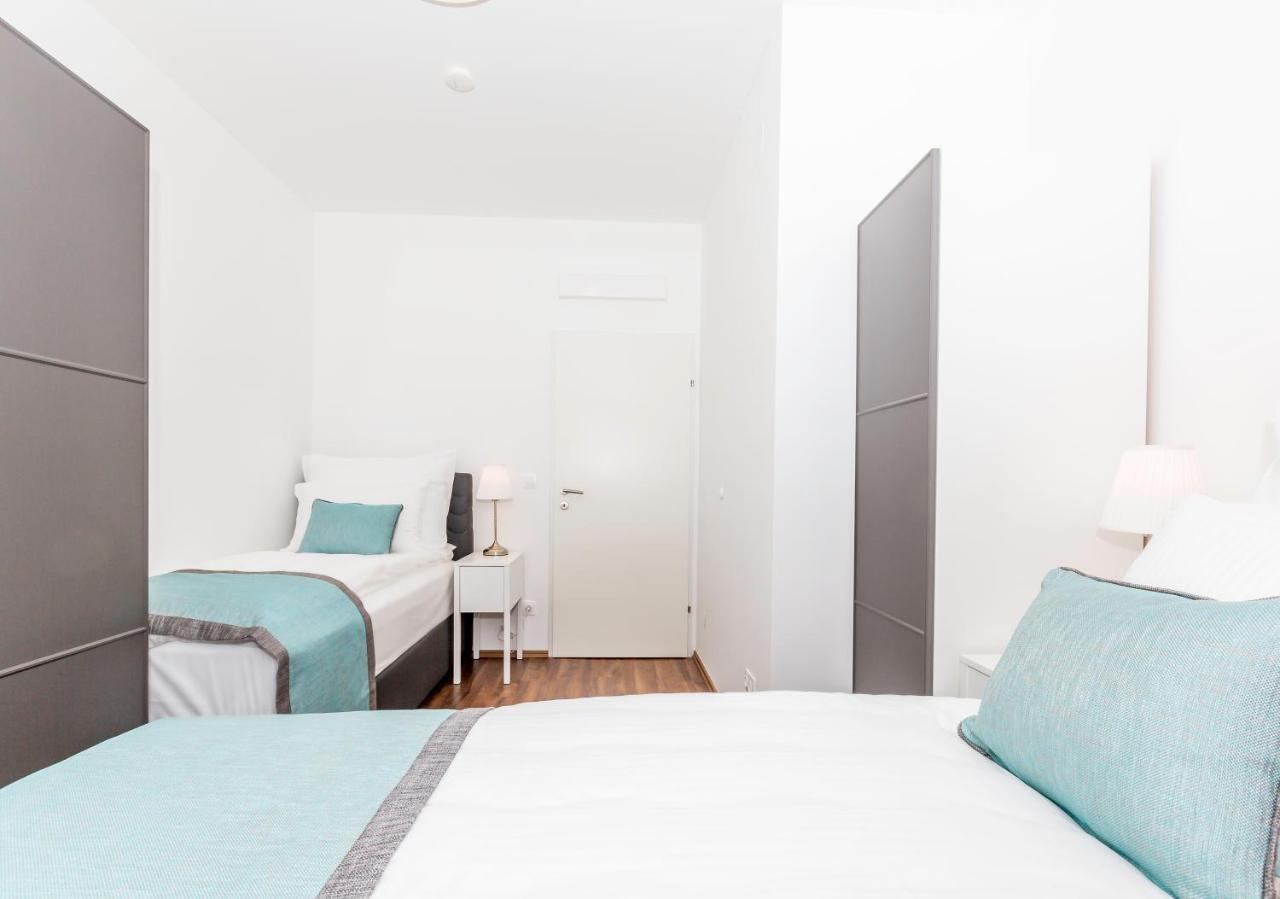 Simtown Suite Apartments Вена Экстерьер фото