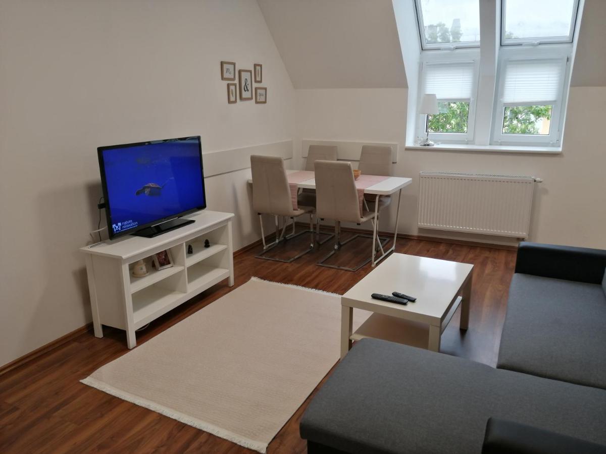 Simtown Suite Apartments Вена Экстерьер фото